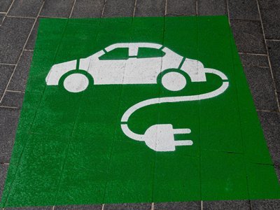 保時捷正在研發(fā)新型固態(tài)電池 將電池儲能密度提高10倍