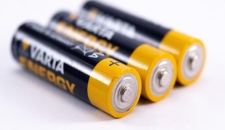 誰(shuí)將“接棒”鋰電池？
