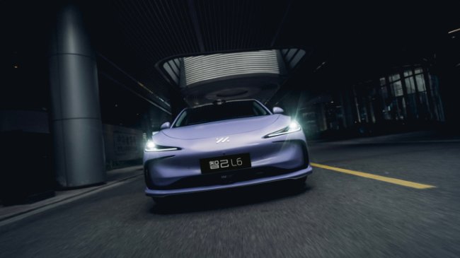 即將交付！上汽智己L6限定奧運紫搭載光年固態電池！